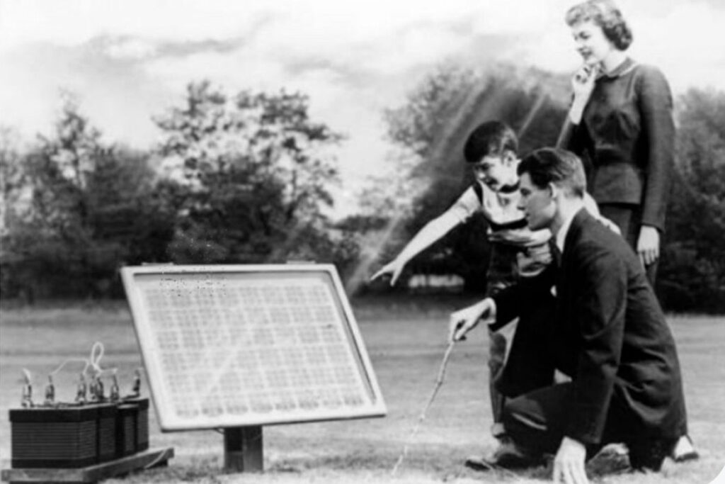 ¿Quién inventó los paneles solares?
